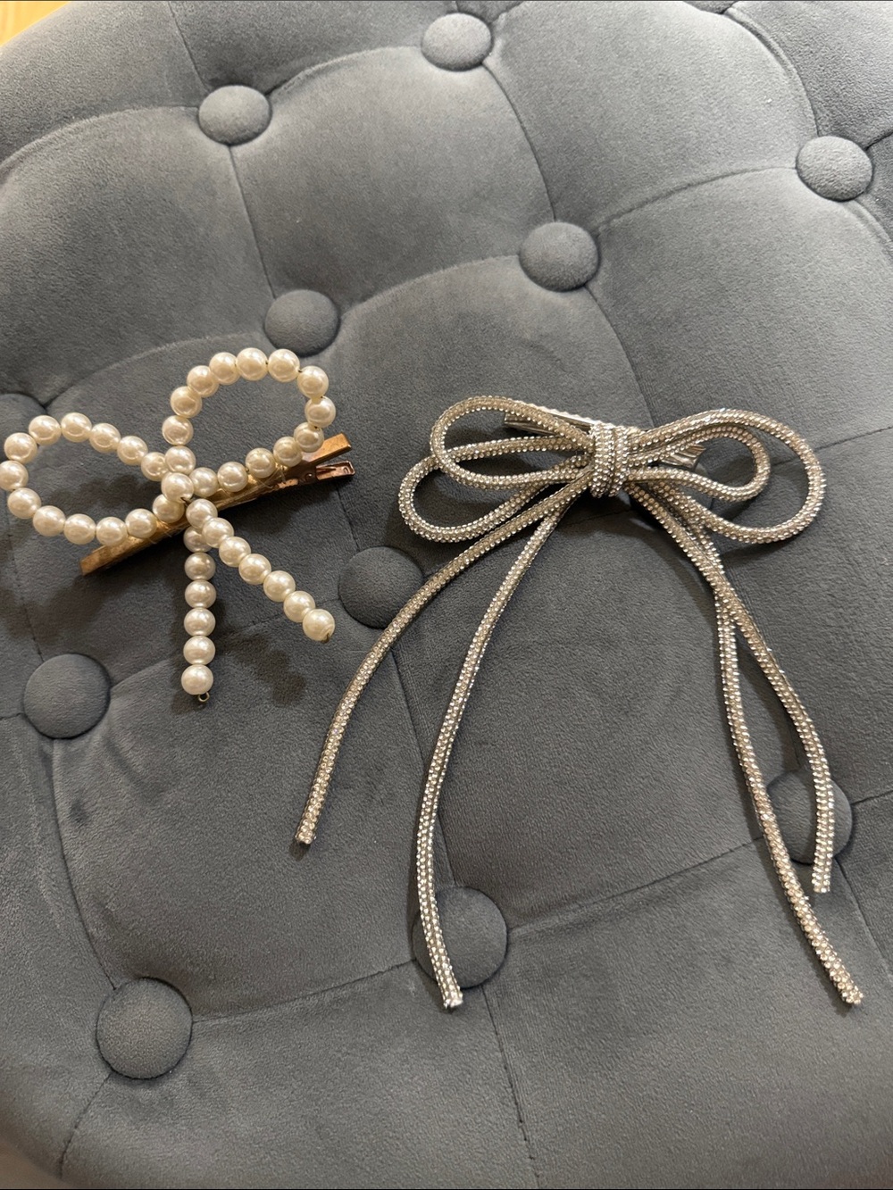 Vintage Pearl and Rhinestone Bow Hair Clip Set - Women's Accessories